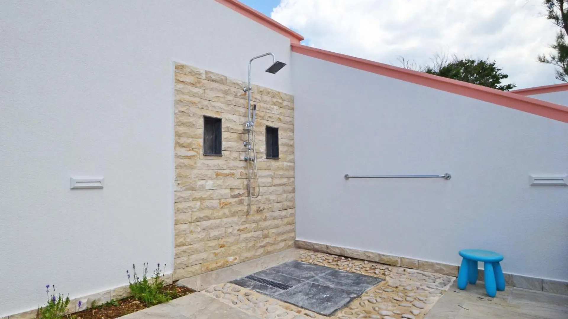 Dinjiška Apartment Melandura-8 By Interhome